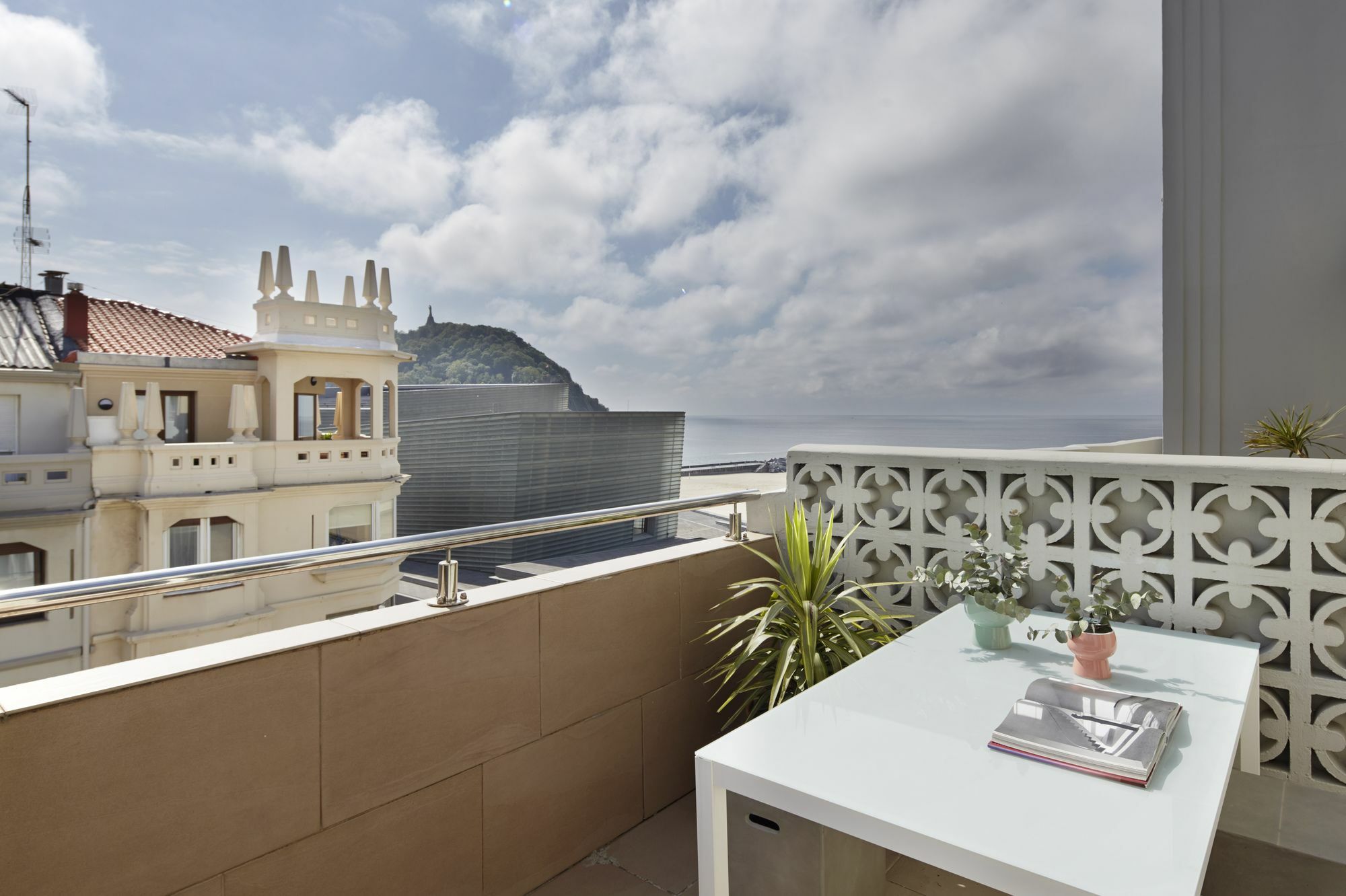Beach House 2 By Feelfree Rentals ซานเซบาสเตียน ภายนอก รูปภาพ